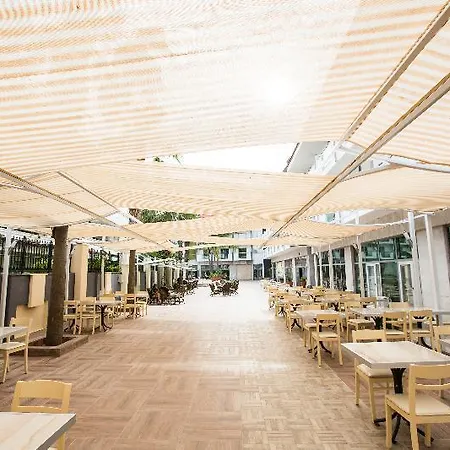 Hotel Armir